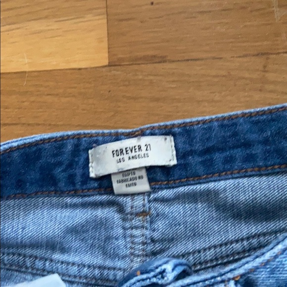 ✨sold✨ F21 • Mom Jeans - Picture 3 of 3